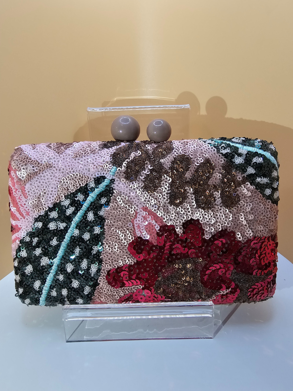 Clutch lantejoulas floral