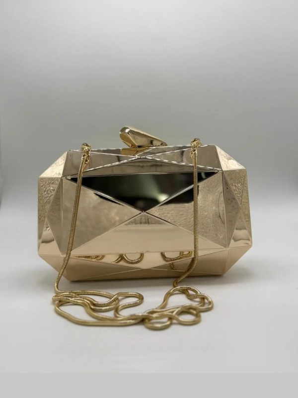 Clutch Rígida Dourada
